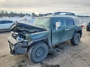 2013 TOYOTA FJ CRUISER
