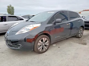 2015 NISSAN LEAF