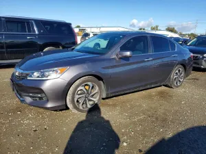 2017 HONDA ACCORD