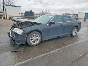 2015 CHRYSLER 300