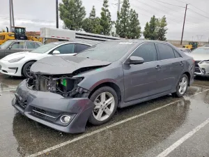 2013 TOYOTA CAMRY