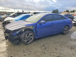 2024 HYUNDAI ELANTRA