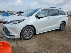 2022 TOYOTA SIENNA