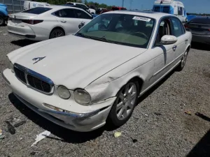 2004 JAGUAR XJ8