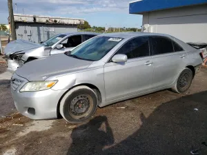 2010 TOYOTA CAMRY