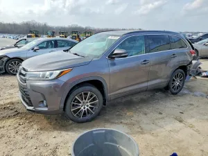 2018 TOYOTA HIGHLANDER