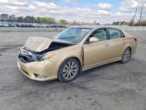 2012 TOYOTA AVALON