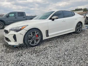 2020 KIA STINGER