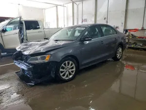 2013 VOLKSWAGEN JETTA