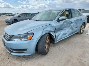 2012 VOLKSWAGEN PASSAT