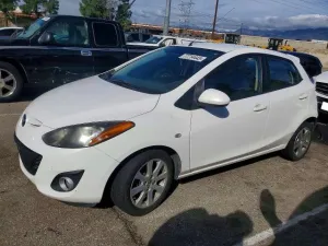 2014 MAZDA 2
