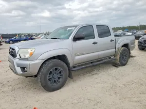 2015 TOYOTA TACOMA