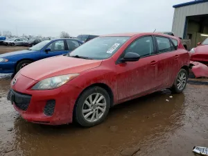 2013 MAZDA 3