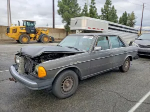 MERCEDES-BENZ 300-CLASS