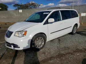 2015 CHRYSLER MINIVAN