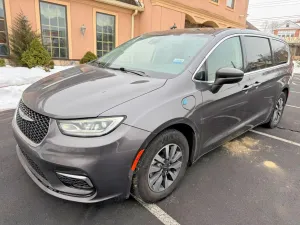 2022 CHRYSLER PACIFICA