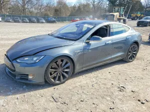 2013 TESLA MODEL S