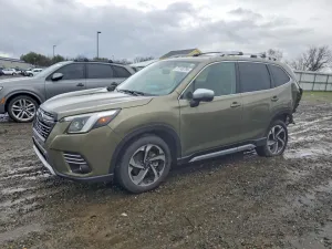 2024 SUBARU FORESTER