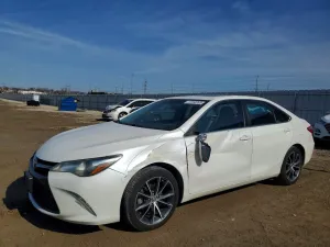2016 TOYOTA CAMRY