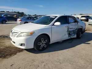 2011 TOYOTA CAMRY
