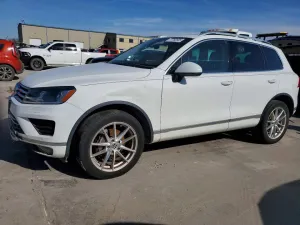 2017 VOLKSWAGEN TOUAREG