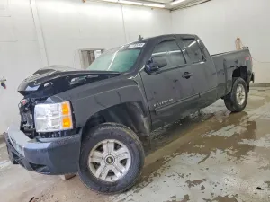 2011 CHEVROLET SILVERADO