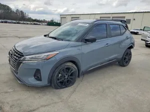 2021 NISSAN KICKS