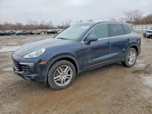 2017 PORSCHE CAYENNE