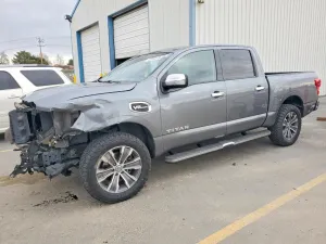 2017 NISSAN TITAN