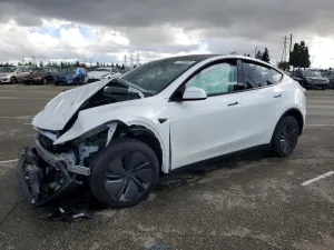 2026 TESLA MODEL Y