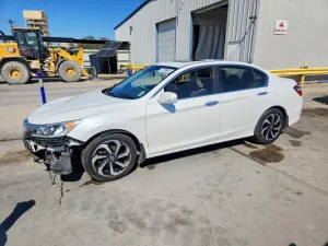 2017 HONDA ACCORD