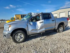 2011 TOYOTA TUNDRA