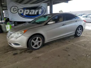 2011 HYUNDAI SONATA
