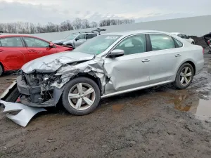 2013 VOLKSWAGEN PASSAT