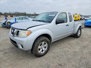 2012 NISSAN FRONTIER
