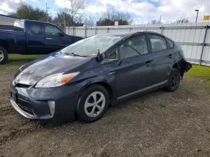 2015 TOYOTA PRIUS
