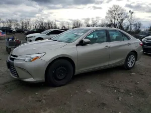 2015 TOYOTA CAMRY