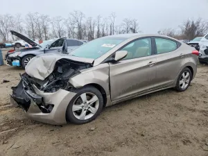 2013 HYUNDAI ELANTRA