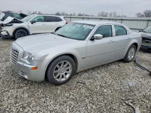 2005 CHRYSLER 300