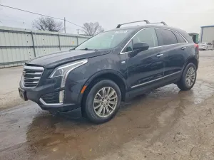 2017 CADILLAC XT5