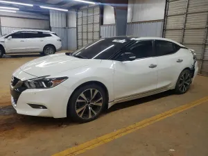 2017 NISSAN MAXIMA