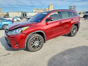 2017 TOYOTA HIGHLANDER