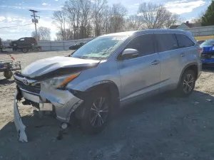 2016 TOYOTA HIGHLANDER