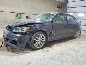 2019 VOLKSWAGEN PASSAT