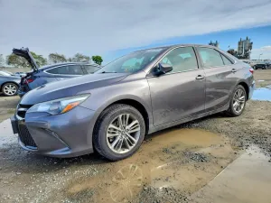 2017 TOYOTA CAMRY