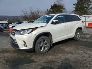 2018 TOYOTA HIGHLANDER