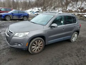 2011 VOLKSWAGEN TIGUAN