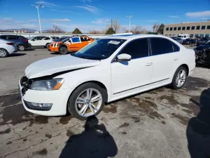 2015 VOLKSWAGEN PASSAT