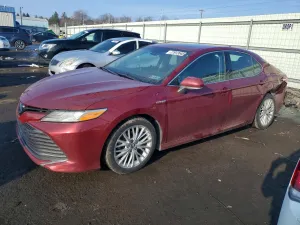 2018 TOYOTA CAMRY