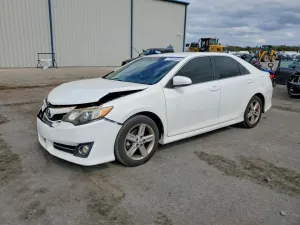 2013 TOYOTA CAMRY